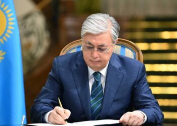 Президент заңға қол қойды: енді баспана мәселесі шешіле ме?