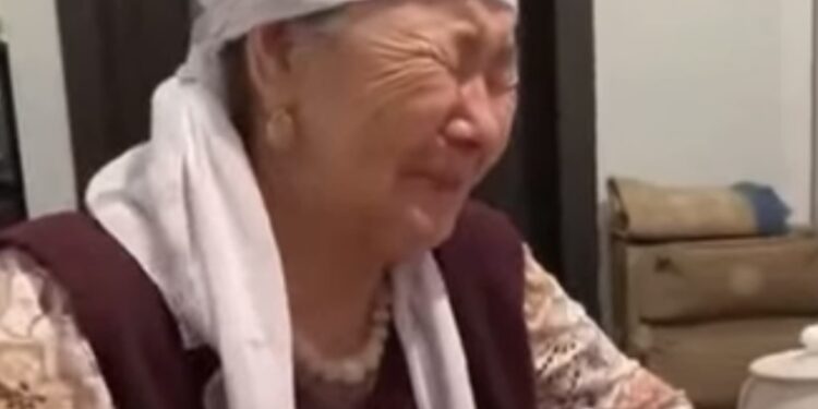 Желтоқсан құрбандарына құран бағыштауға бара жатқан зейнеткерді полицейлер жібермей, бөлімшеге апарып қысым көрсеткен