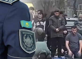 Алматыда жолды жауып намаз оқыды