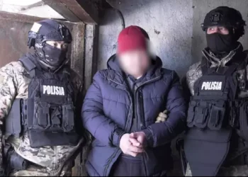 Есірткі сатқан адамдар тобы ұсталды