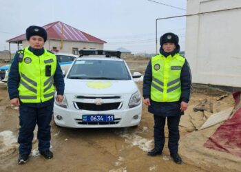 Полиция қызметкері өзін өзі өлтіргелі жатқан адамды құтқарып қалды