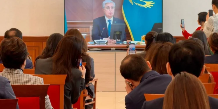Сарапшы Үкімет отырысы туралы: «Біз дәл қазір екі таңдаудың арасында тұрмыз»
