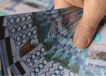 8 миллион теңге бопсалаған блогерлер ұсталды