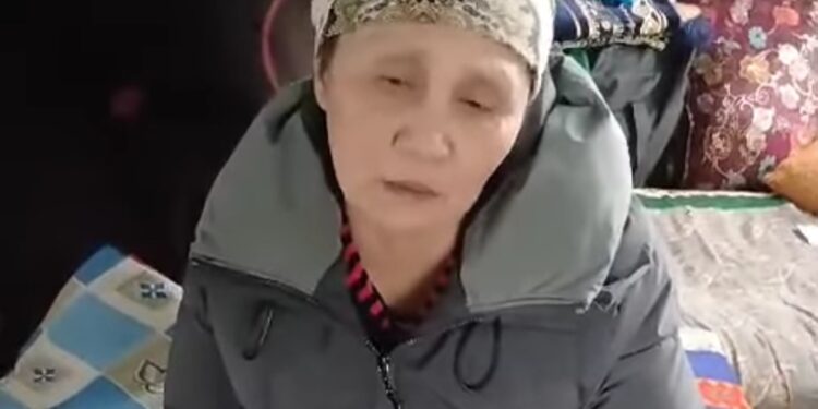 17 жылдан бері Алматы шетіндегі сайда өмір сүрген