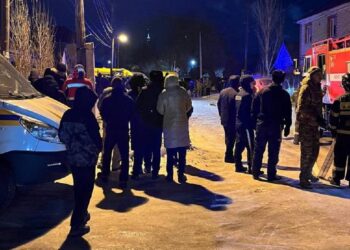 Ақтөбеде кепілге алынған ерлі-зайыптылардың жаназасы шығарылды