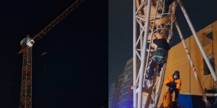 «60 метрлік краннан секірмек болған»: Астанада полицей суицид жасамақ болған адамды құтқарып қалды