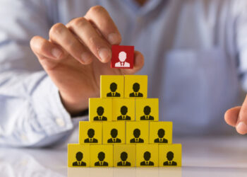 «69,5 млн-ға пәтер алып, енесіне рәсімдеген»: қаржы пирамидаларын ұйымдастырғандар сотталды