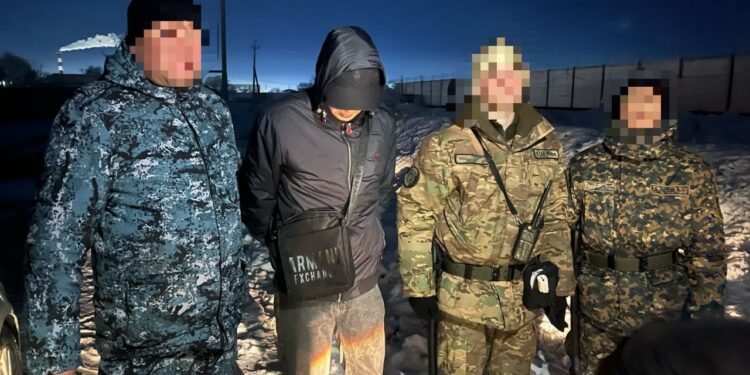 Колонияға телефон кіргізбек болған азамат ұсталды