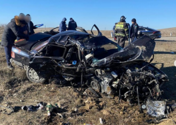 Түркістанда екі көлік соқтығысып, өртке оранды