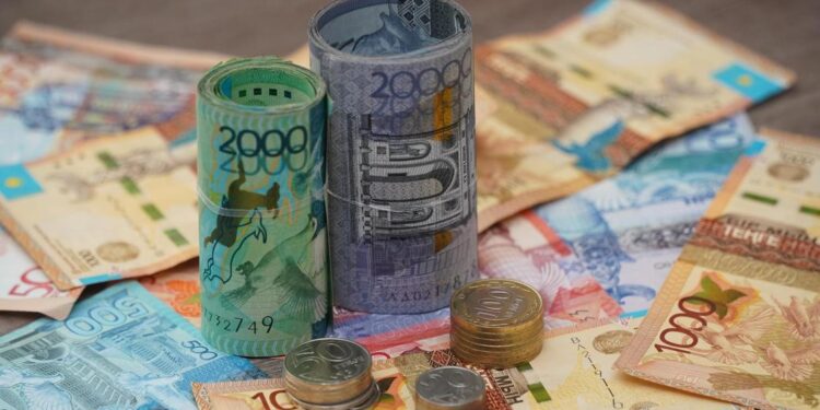 Қазақстандық блогерлерге 53 миллиард теңгені төлеуге бір ай уақыт берілді