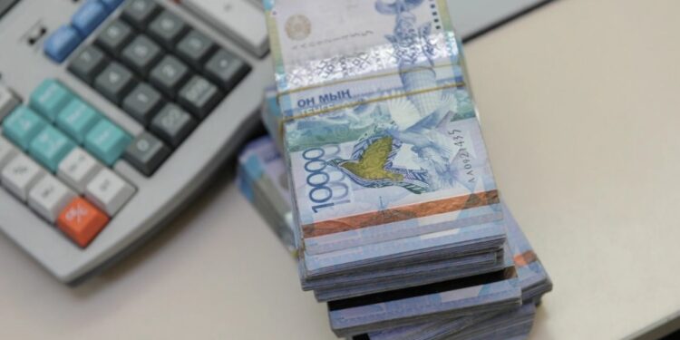 Қызылордада білім беру орталығының есепшісі 50 млн теңге жымқырған