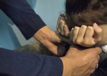 Анасы мен өгей әкесі 14 жастағы қызын өлтірді: Сот үкім шығарды