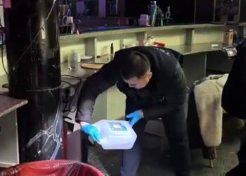 Қызылордада түнгі клубтардың бірінде есірткілік әсер беретін газ баллоны мен шарлар тәркіленді