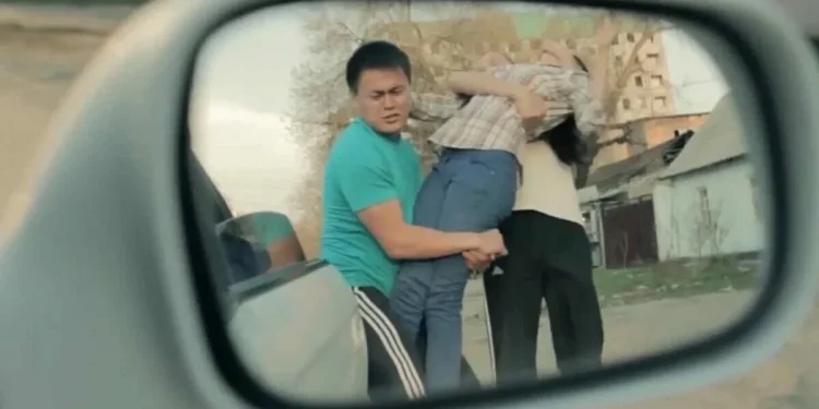 Қыз ұрлау: депутат шынайы дәстүрлер мен мифтер туралы айтты