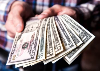 Қазақстаннан шетелге 48 миллион қажетсіз доллар жөнелтілді