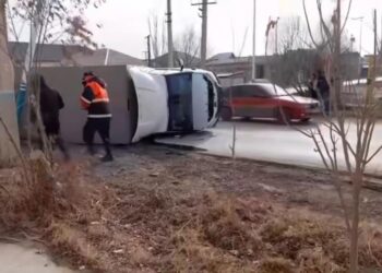 «Апта сайын ДТП»: Қызылордада жол-көлік оқиғасы жиі тіркелетін көшеде тағы да көліктер соқтығысты ВИДЕО
