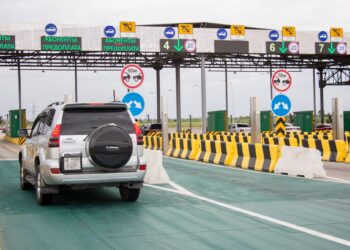 48 млрд теңге: Ақылы жолдардан түскен ақша қайда кетіп жатыр?