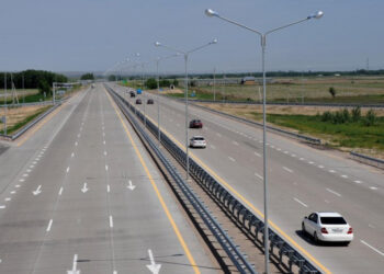 «Ақылы жолға қарызы барлар көлігін сата алмайды»: жаңа заң Мәжілісте қаралуда