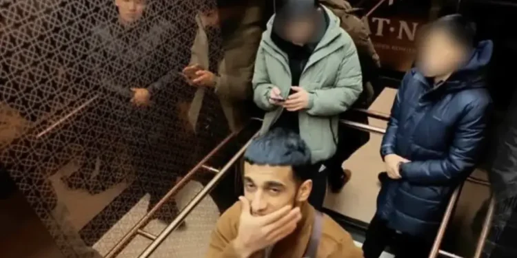 Пранк жасаған: Астанада лифтте төбелескен жастар ұсталды