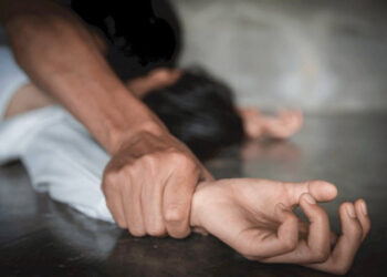 165 әйелді зорлап, өртеп жіберді