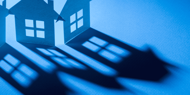 Атыраулық көпбалалы ана сегіз баласын арнайы орталықтарға жіберуге мәжбүр болды