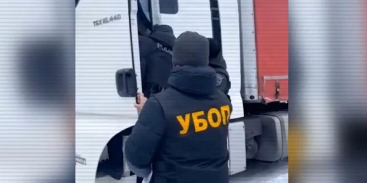 «Қазақмыс» корпорациясының лауазымды тұлғалары ұрлық ісі бойынша ұсталды