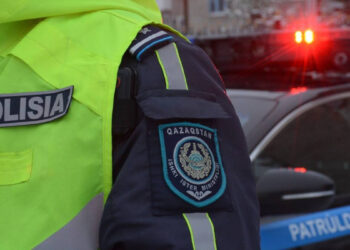 Түркістандық патрульдер Беларусьтен келген саяхатшылардан 200 мың теңге талап еткен