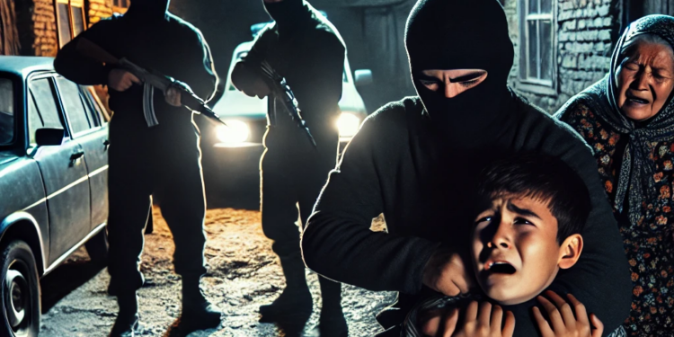 Талғарда бопсалаушы топ балаларды ұрлап, гейлерді ұрып-соққан