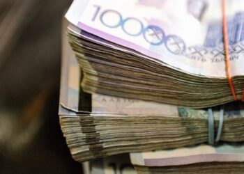 Өскемен мен Семейді жарықтандыру кезінде 2,5 млрд теңге жымқырған