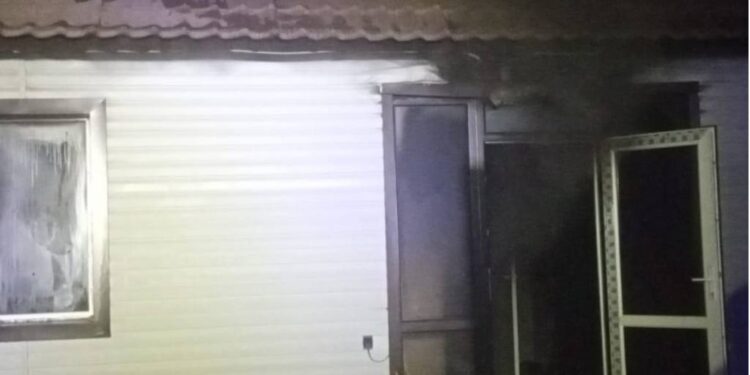 Телефон қуаттағыштан үй өртеніп кете жаздады