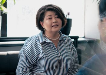 Филолог: «Қазақ тілін ақырын сыпырып тастап, жаңа бірдеме жасап жатырмыз»