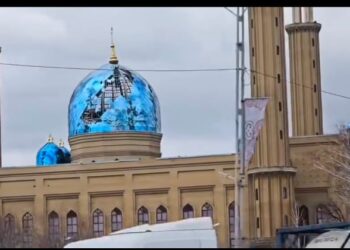 Қатты жел мешіт күмбезіне зиян келтірді ВИДЕО