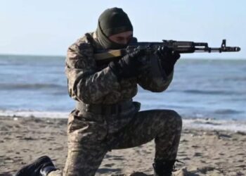 Сарбаздар аш жүр: депутат әскерилерге арналған тамақ құнын шұғыл көтеруді талап етті