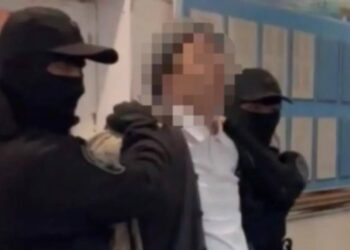 «Қарыз үшін зорлаған»: Блогер бірнеше қылмыс бойынша күдікті ретінде ұсталды