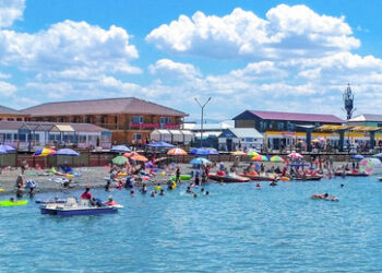 Алакөлде демалу Дубай мен Египеттен қымбат па?