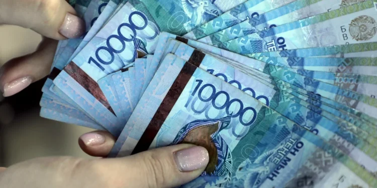 Шымкентте университет басшылығы бюджет қаржысына қымбат көлік пен элиталық коттедж сатып алған