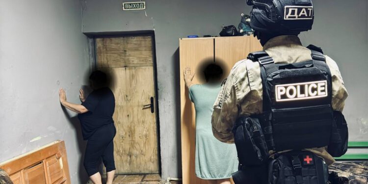 Оралда жезөкшелікті ұйымдастырған 51 жастағы әйел ұсталды