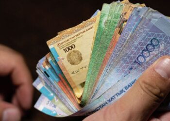 Ұрлаған ақшасына көлік сатып алған ер адам ұсталды