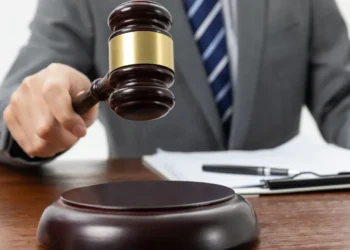 686 миллион теңге: Аудандық білім бөлімінің басшысы мен 7 есепші сотталды