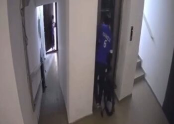 Атырауда 11 жастағы бала лифт шахтасына құлап кетті