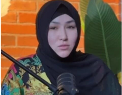 Блогер: «Ажырасқан әйелдерге еркек жын ғашық болып қалады»