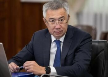 Журналистерді «жынға» теңеген Жұманғарин сынға қалды