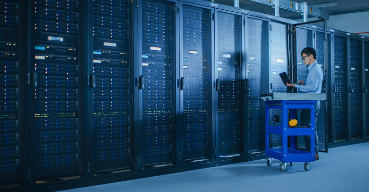 Қасым-Жомарт Тоқаев суперкомпьютерді іске қосу рәсіміне қатысты