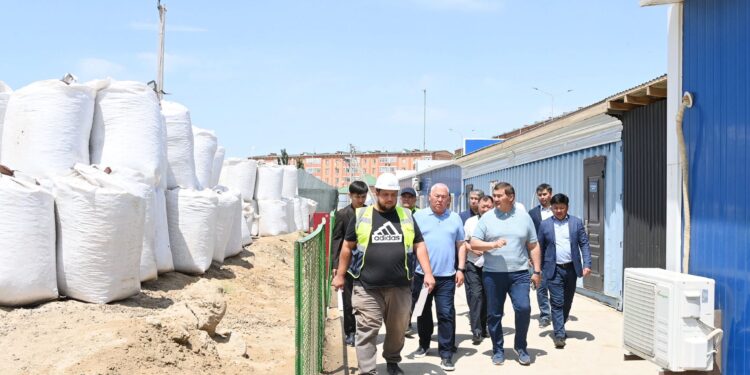 Облыс әкімі Қызылордадағы білім беру мекемелерінің құрылыс барысын көрді