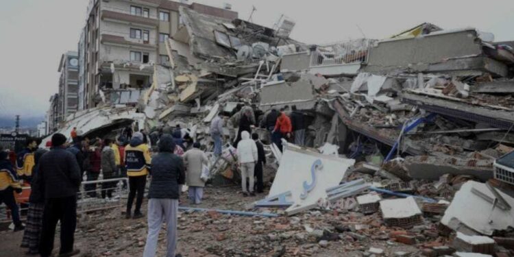 Ауғанстанда құтқарушылар әйелдерге көмектесуден жиі бас тартқан