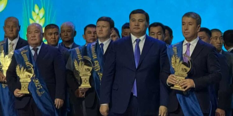 ҚАЗАЛЫ АУДАНЫ – «АЛТЫН КҮЗ – 2025» ШАРАСЫНДА «ОЗАТ АУДАН» АТАНДЫ