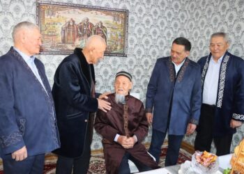 ҰЛЫ ОТАН СОҒЫСЫНЫҢ АРДАГЕРІ ЯХИЯ ТАСЫРОВТЫ АМАЛ МЕРЕКЕСІМЕН ҚҰТТЫҚТАДЫ