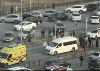 Атырауда 7 жастағы қызды көлік қағып, қаза тапты.