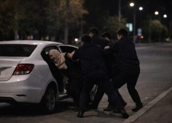 Қызды некеге мәжбүрлеген 5 азамат 3 жылға сотталды