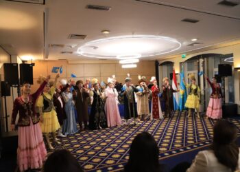 СЫР ӨНЕРПАЗДАРЫ ЛЮКСЕМБУРГТЕ ҚАЗАҚ МӘДЕНИЕТІН ДӘРІПТЕДІ